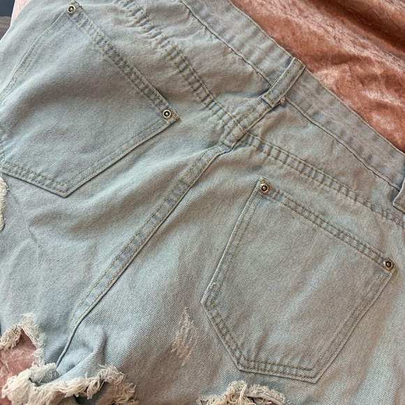 PLT Light Blue Wash Extreme Thigh Rip Denim Shorts - Picture 11 of 11